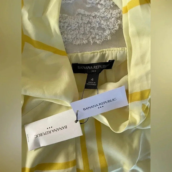 Banana Republic Pleated Halter Top - Picture 8 of 13